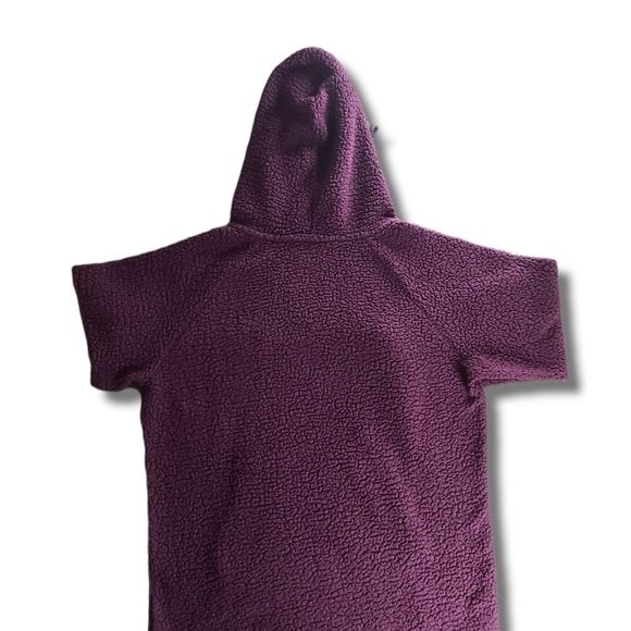 𝅺vs PINK Maroon Teddy Sherpa Pullover Jacket - Picture 3 of 3